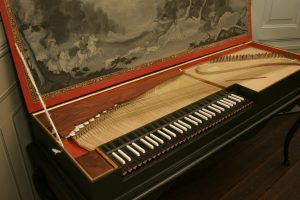 sejarah-perkembangan-alat-musik-grand-piano-eletrik-digital-akustik